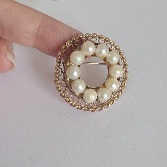 Vintage Boho Baroque Catamore 12K Gold Filled Round Circle Pearl Wreath Brooch - Picture 3 of 9